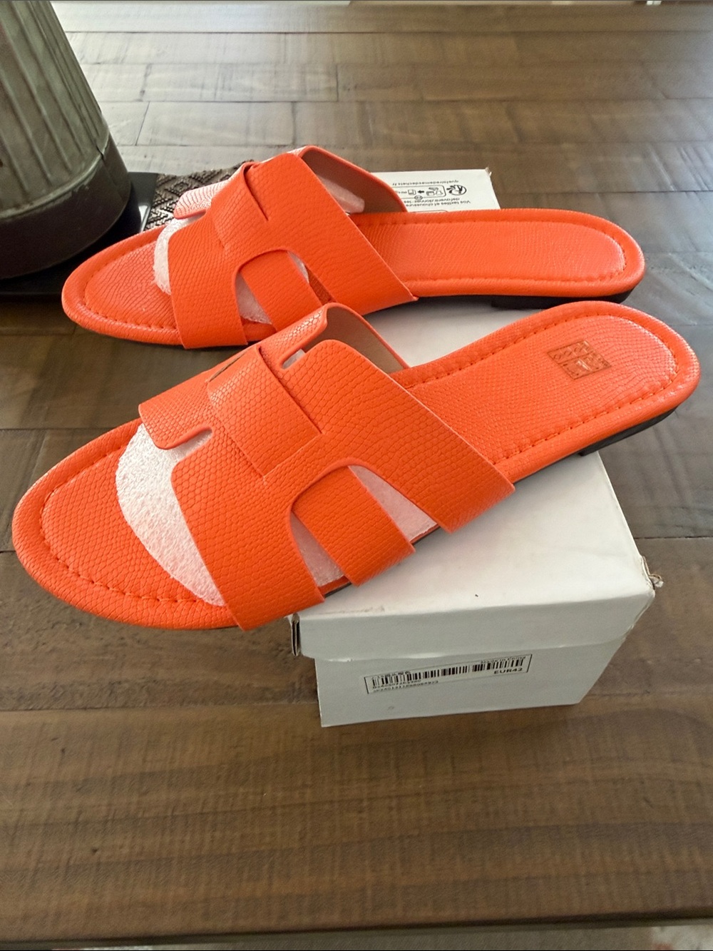 Women's Bright Orange Slide Sandals - Fashion Slip-On